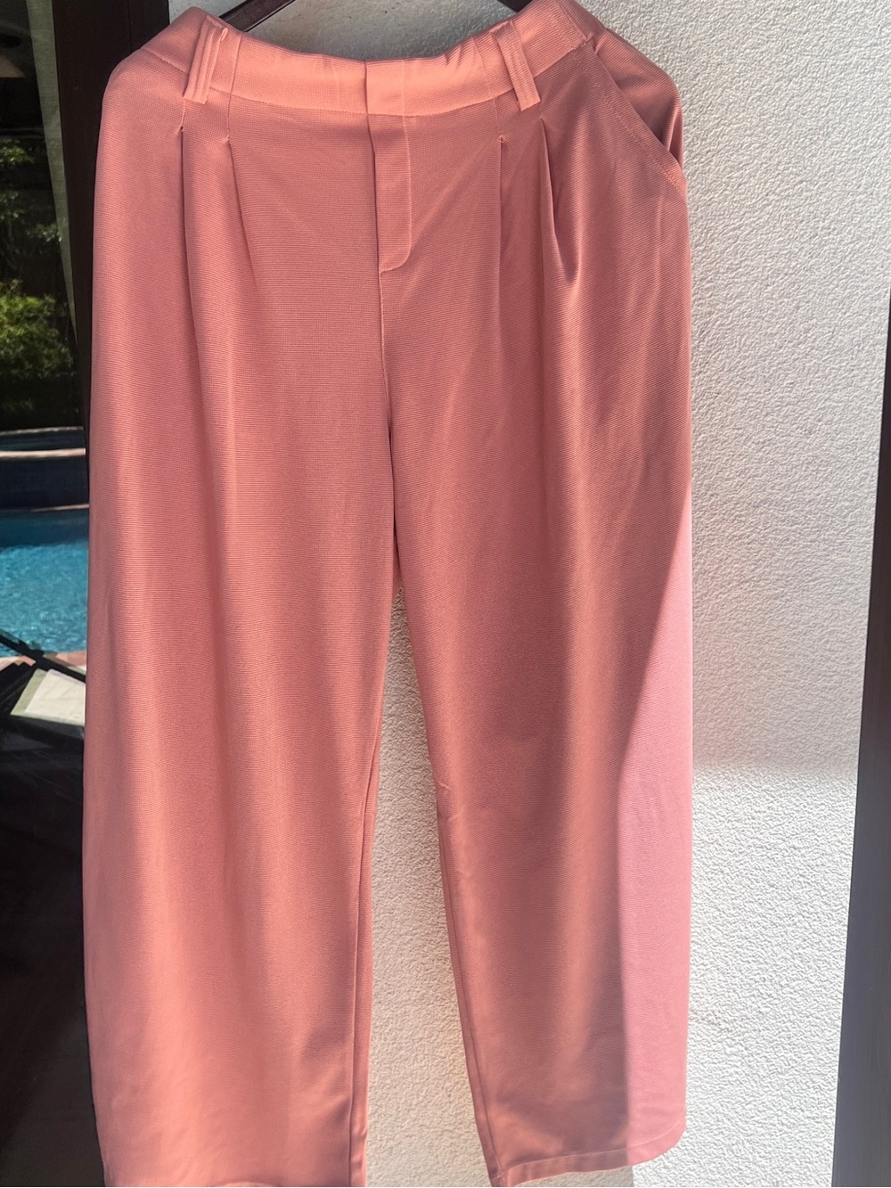 HALARA Pleated Women’s pants in Dusty Rose *NWT
